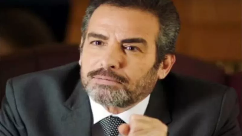 الموت يفجع الفنان أحمد عبدالعزيز