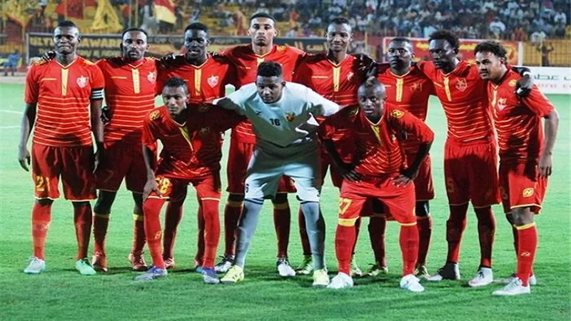 رئيس نادى المريخ السودانى يؤكد: سنواجه الأهلى على ستاد السلام