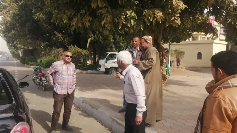 حملة نظافة ورفع كفاءة الإنارة العامة بمنطقة حي المطار بالأقصر