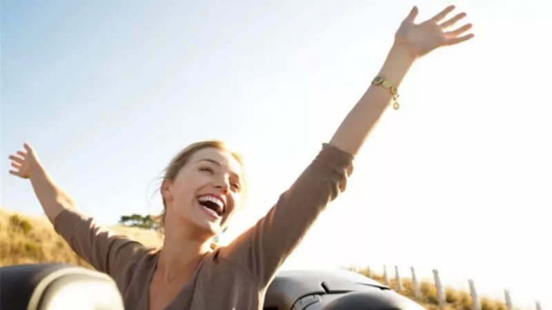 المتفائلون يعيشون حياة أكثر صحة.. دراسة تكشف