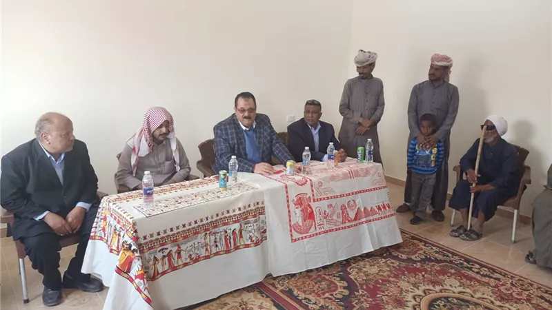 رئيس مدينة سفاجا: توزيع ١١٠ كرتونة مواد غذائية وبطاطين للأسر الأولى بالرعاية في قرية النصر