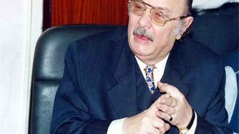 الفنان ياسر صادق ناعيًا الكاتب يسري الجندي: أعماله تركت بصمة فى تاريخ الفن