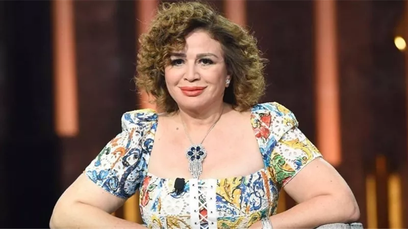 الهام شاهين للمرأة المصرية: 