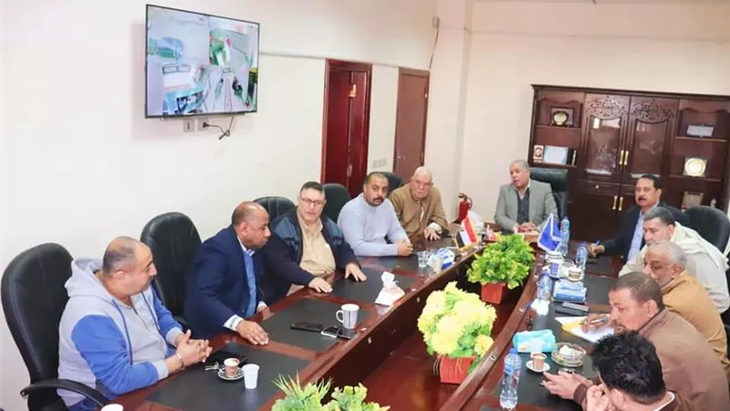 اجتماع بالغرفة التجارية بالسويس لضبط الأسعار
