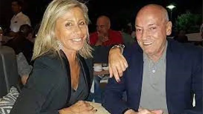فيريرا وزوجته