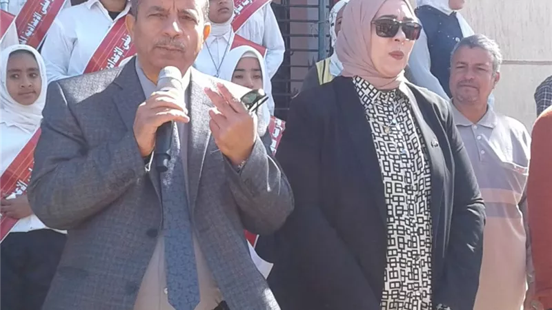 انطلاق القوافل التعليمية المجانية لطلاب مدارس حياة كريمة بإدارة دشنا