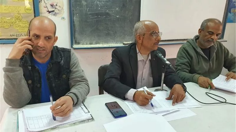 الإسماعيلية تكافح ذبابة الخوخ والفاكهة لزيادة القوة التصديرية..صور