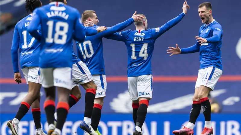 رينجرز يضع قدما فى ربع نهائى الدورى الأوربى