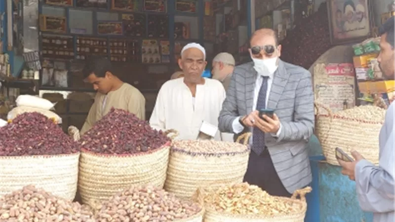ضبط ٢٧ جوال دقيق بلدى مدعم داخل طاحونة بالأقصر