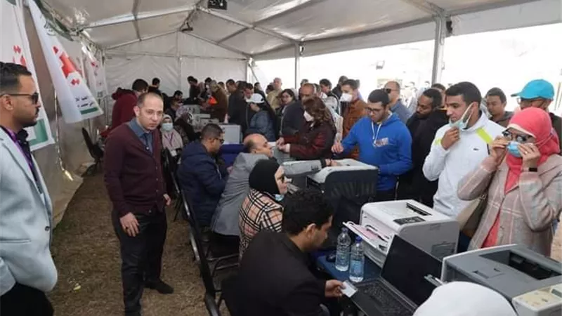 بالصور.. إقبال كبير من اعضاء الجمعية العمومية للمهندسين لاختيار النقيب