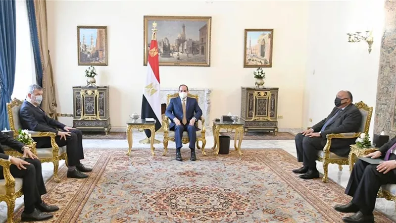 الرئيس السيسي يؤكد دعم مصر المطلق 