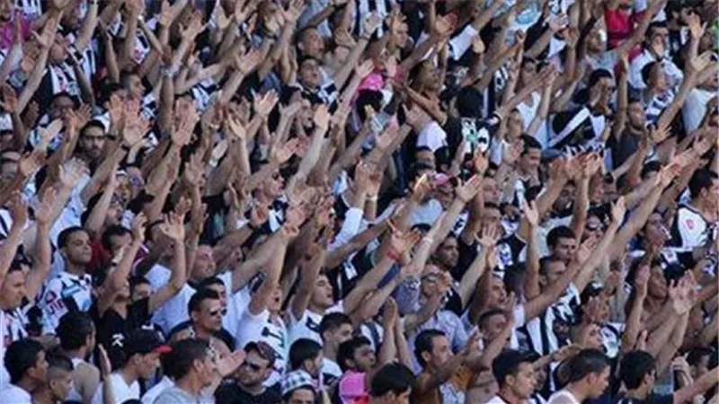 ٣٠ ألف متفرج لمباراة الصفاقسي وبيراميدز