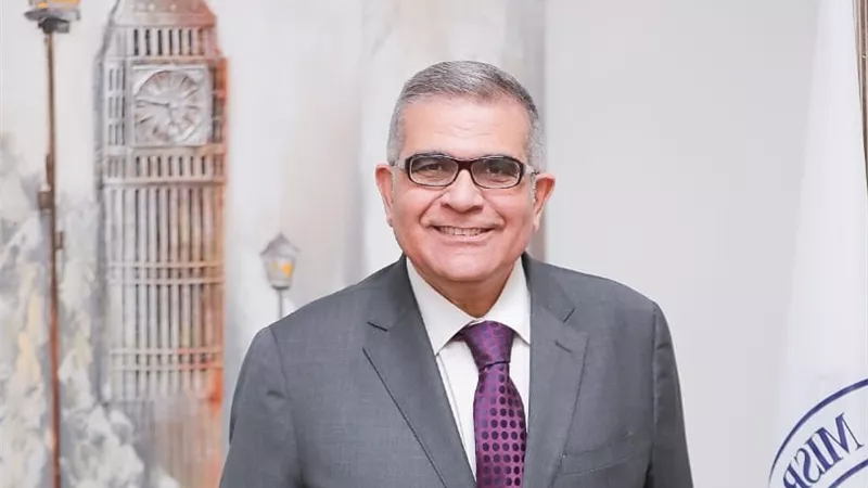 جامعة مصر للعلوم والتكنولوجيا تنظم حملة للتبرع بالدم بالتعاون مع وزارة الصحة