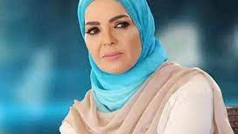 تفاصيل تعرض منى عبد الغنى لحادث سير بعد اختلال عجلة القيادة