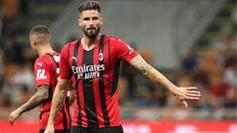 جيرو يقود هجوم ميلان أمام إمبولي في الدوري الإيطالي