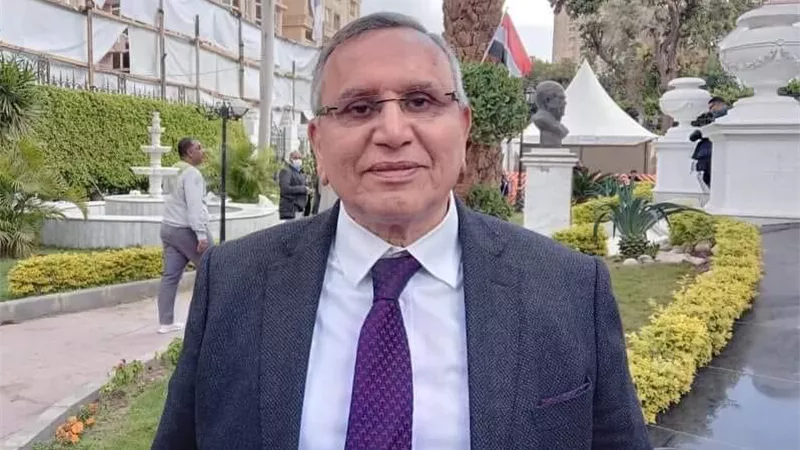 عبد السند يمامة: سيكون هناك تواصل مستمر بين حزب الوفد وهيئته البرلمانية في مجلسي 