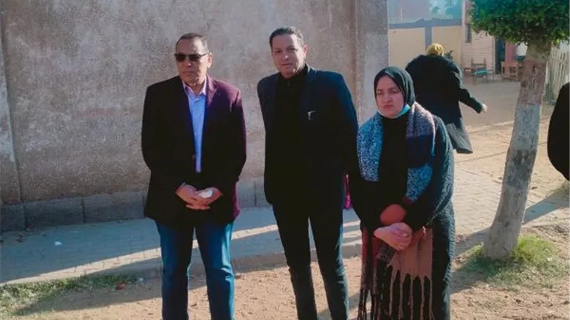 محافظ الشرقية يقرر إيقاف مدير مدرسة بـ 