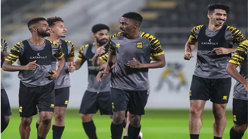 تشكيل الاتحاد السعودى المتوقع امام الشباب بالدورى