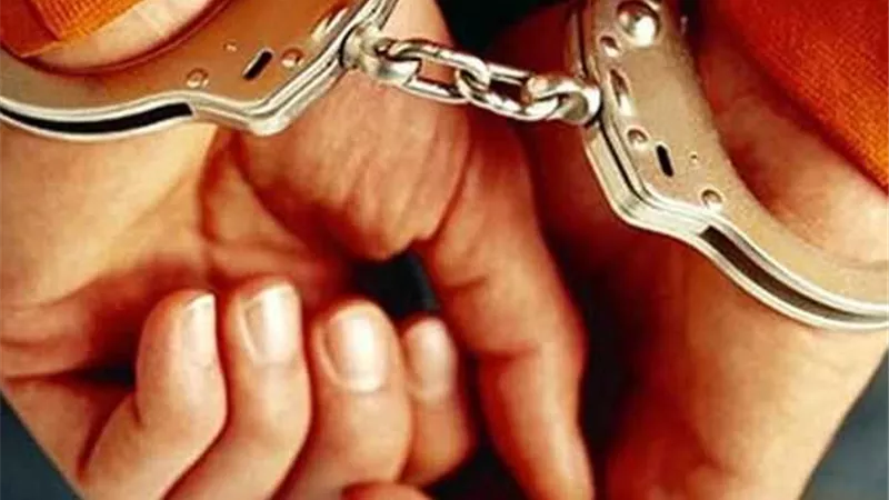 ضبط المتهمين بسرقة مبالغ مالية من داخل مسكن .. بالشروق
