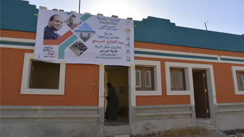 محافظ أسيوط يتفقد أعمال إنشاء