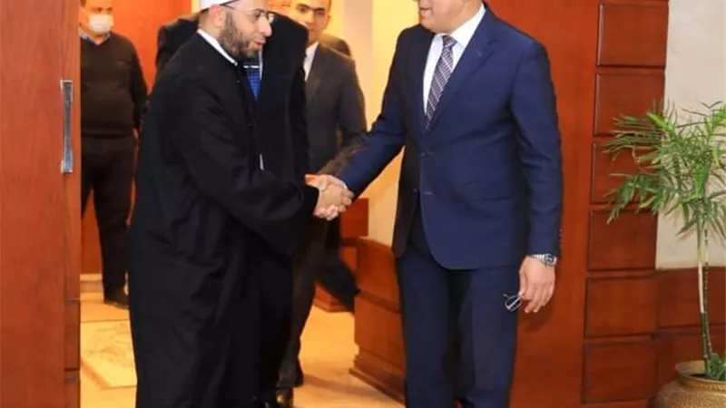محافظ سوهاج يستقبل الدكتور 