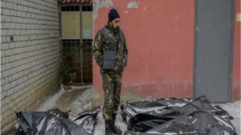 أوكرانيا تنشئ مقابر جماعية لاحتواء قتلاها جراء الحرب
