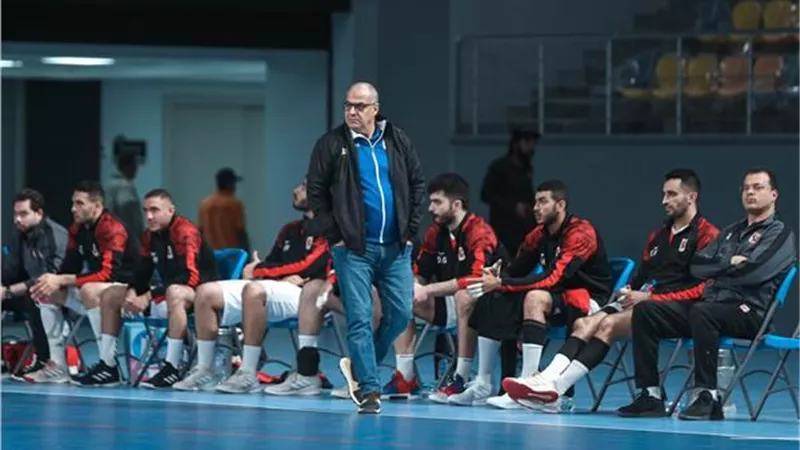 مفاجأة.. الأهلى يُطيح بالجهاز الفنى لفريق اليد