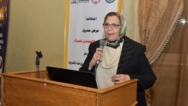 تعليم الفتيات فن الريزن فى احتفالية بالنادى السورى بالاسكندرية