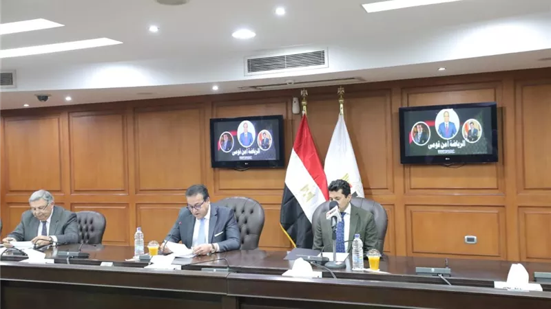 وزيرا التعليم العالي والرياضة يبحثان استضافة مصر لبطولة العالم للجامعات للإسكواش