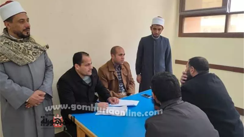 بالصور.. اختبارات المتقدمين للعمل مُحفظي قرآن كريم بفروع الرواق الأزهري بالبحيرة