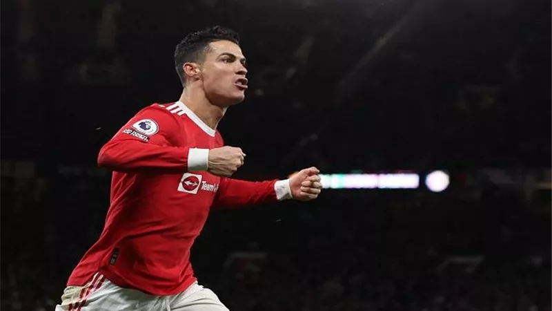 رونالدو يحفز لاعبي مانشستر يونايتد قبل مواجهة أتليتكو مدريد