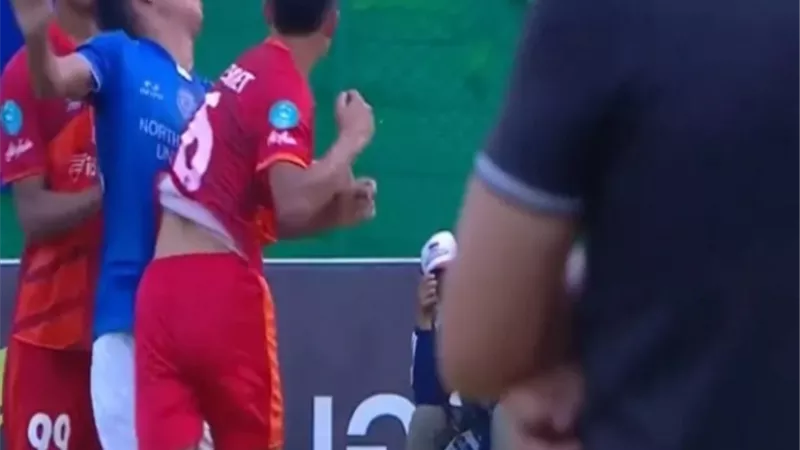 إنهاء عقد لاعب فى الدورى التايلندى تسبب فى 24 غرزة بوجه منافسه