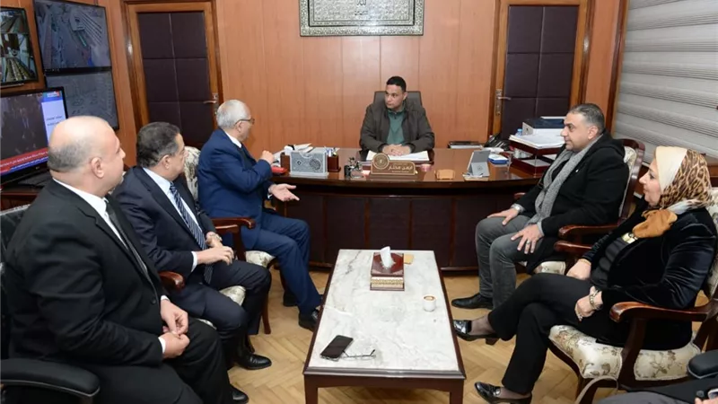 الإعداد لتشغيل المدرسة الرسمية الدولية بالمنصورة وتنفيذ البرنامج التدريبي لمديري المدارس