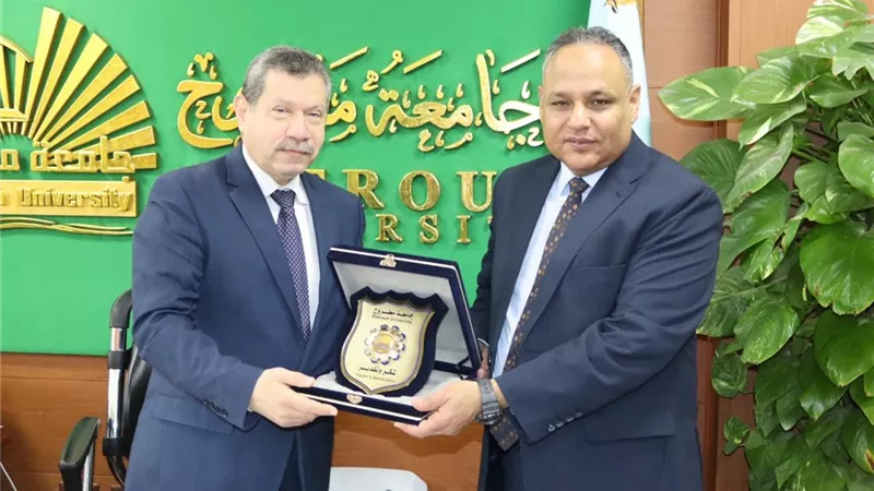 استقبال رئيس جامعة مطروح لرئيس أكاديمية البحث العلمي