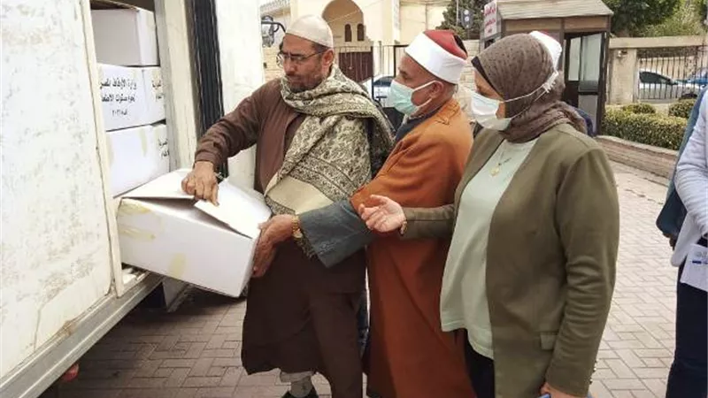 قافلة الخير الثانية من وزير الأوقاف تصل كفرالشيخ