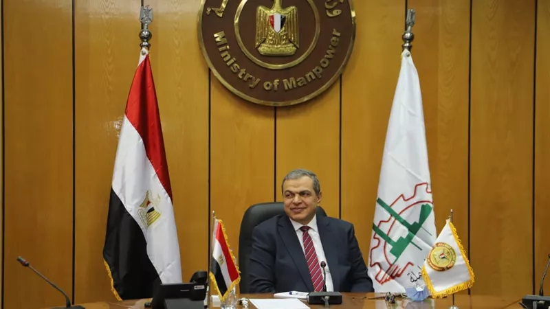 القوي العاملة : صرف 3.6 مليون جنيه إعانات طوارئ لـ 2609 عاملا