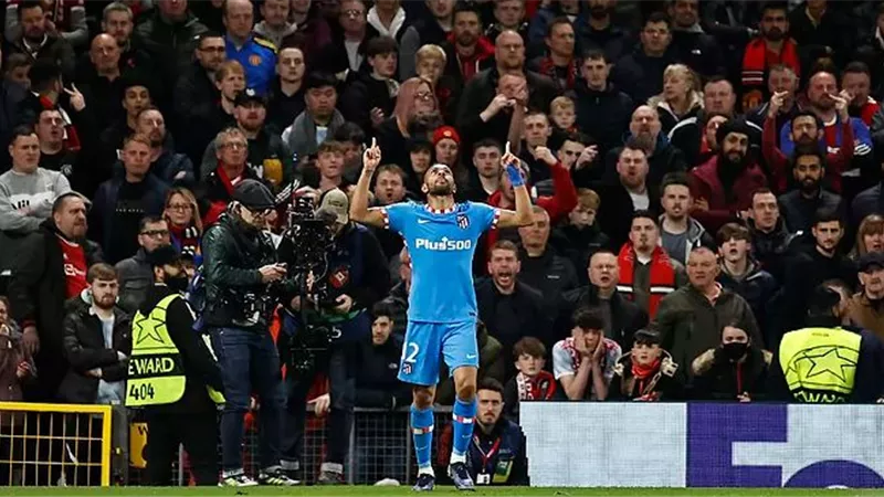 أتليتكو مدريد يقصي مانشستر يونايتد ويتأهل لربع نهائي أبطال أوروبا