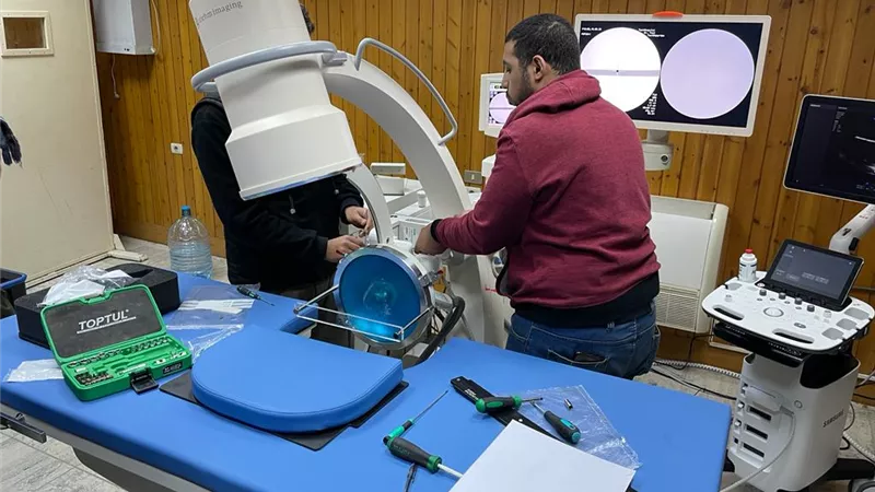 أحدث جهاز لتفتيت الحصوات بمستشفى الكلى والمسالك البولية بجامعة المنيا