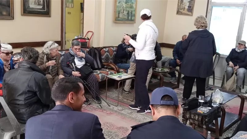 محافظ المنيا : وفد سياحى متعدد الجنسيات يزور اثار المنيا