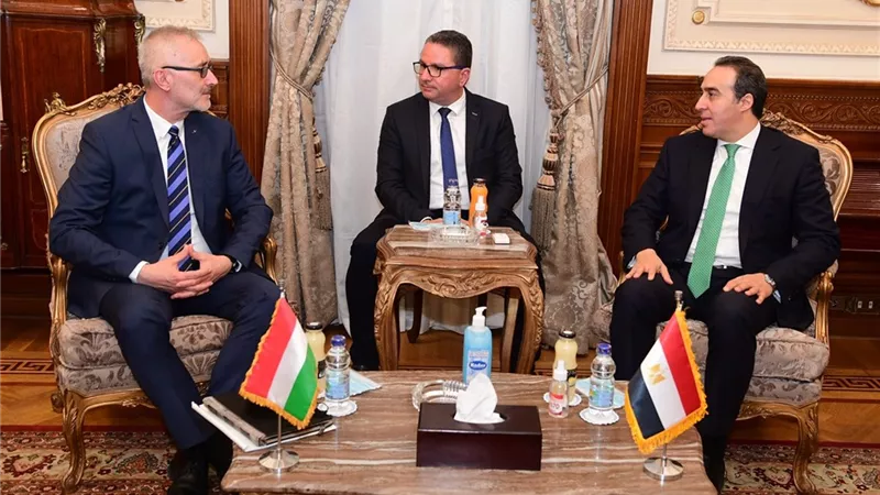 أمين عام مجلس النواب يستقبل نظيره المجري