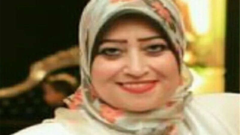 رئيس جامعة بنها يهنئ رانيا معتز لتعيينها أمينا مساعدا لشئون خدمة المجتمع وتنمية البيئة