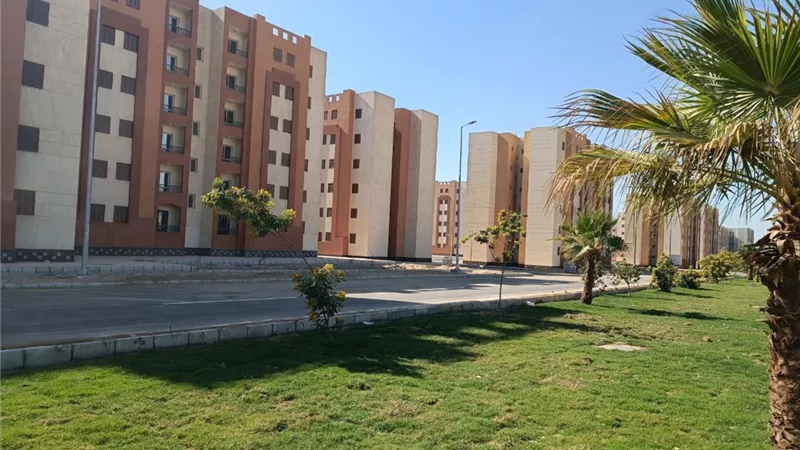 وزير الإسكان يتابع الموقف التنفيذي لعددٍ من مشروعات المرافق والخدمات بالمدن الجديدة