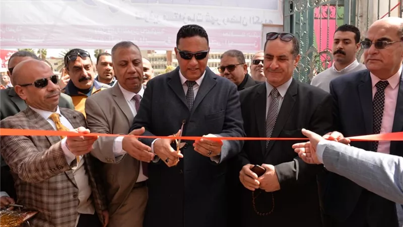 محافظ الدقهلية يفتتح معرض 