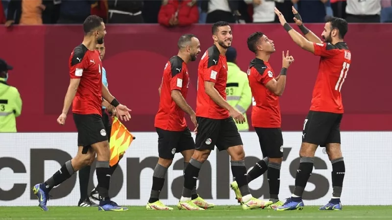 نجم منتخب مصر يعلن موافقته على العودة لصفوف الزمالك .. تعرف على التفاصيل