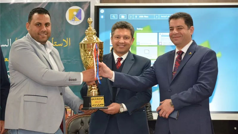 رئيس جامعة دمياط يشهد تنصيب اتحاد الطلاب