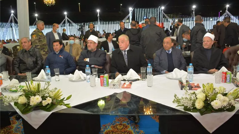 وزير التنمية المحلية يشارك في الحفل البدوي الفني بمدينة طابا بمناسبة احتفالات العيد القومي لجنوب سيناء