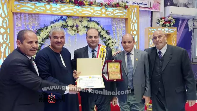 أشرف ضلع رائدا مثاليا بتعليم المنوفية