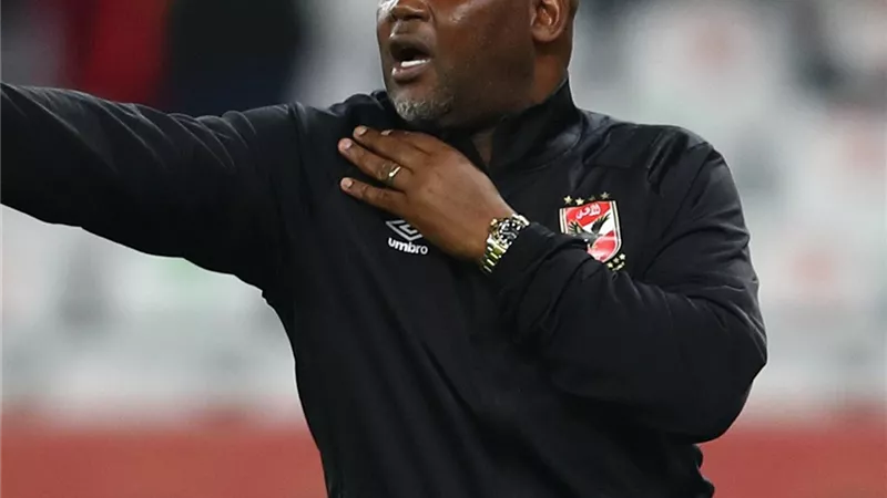 موسيمانى يستبعد صانع العاب الاهلى من مواجهة المريخ السوداني