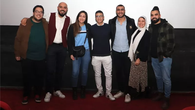 مناقشة أفلام الطلبة بندوة للكاتب الصحفي عرفه محمود