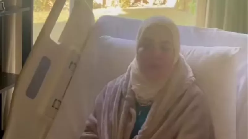 منى عبد الغني تهنئ جمهورها بليلة النصف من شعبان من داخل المستشفى